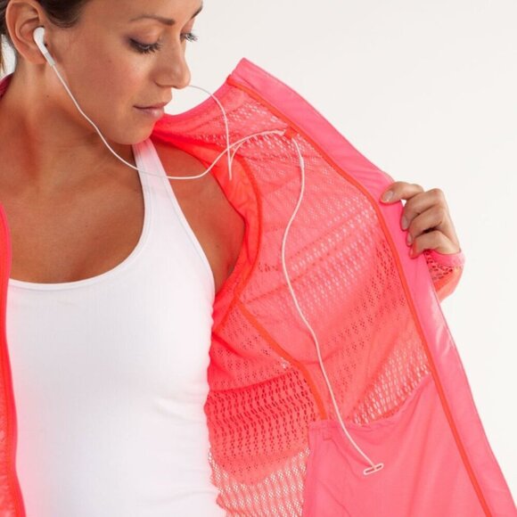 Lululemon Nothin' To Hide Running Jacket in Flash Light, Size 4 - Picture 2 of 9